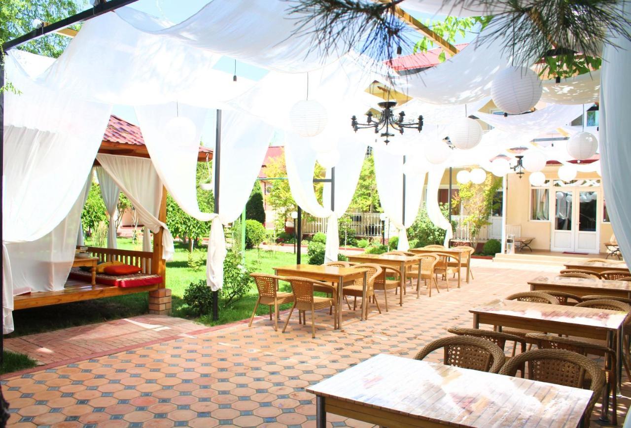 Hotel Grace Garden Kum Exteriör bild